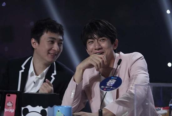 赖益烨朋友爆料了吗视频,揭秘背后真相