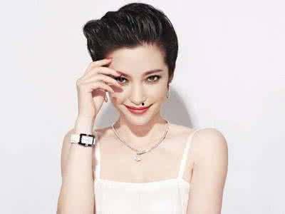 中国两字女明星,揭秘中国两字女明星的璀璨人生”