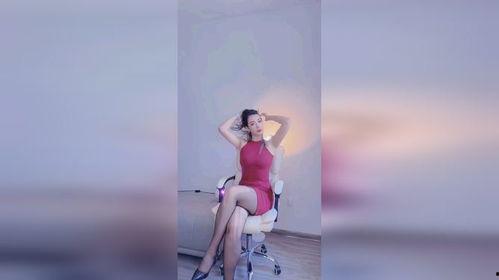 丝袜美人妻txt下载,激情诱惑背后的情感纠葛