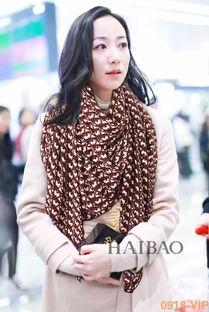 明星围丝巾,丝巾演绎时尚魅力