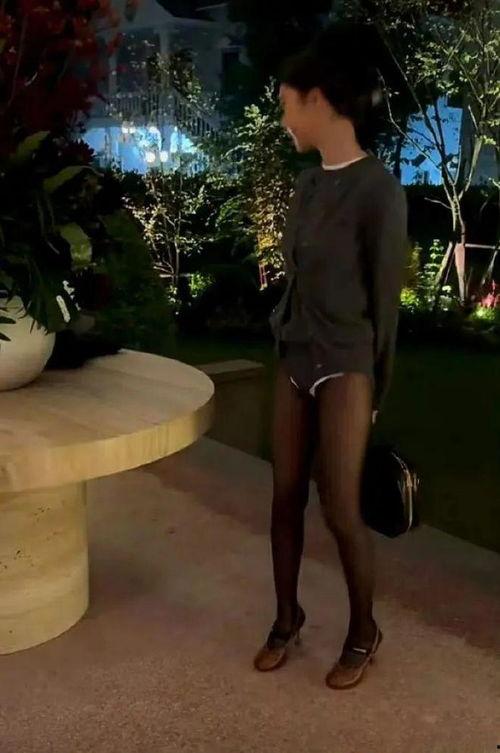 沙发上露丝袜,时尚与诱惑的完美融合